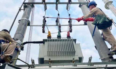 1500kVA Oil Immersed Type Transformer 1500kVA Oil Immersed Type Transformer
